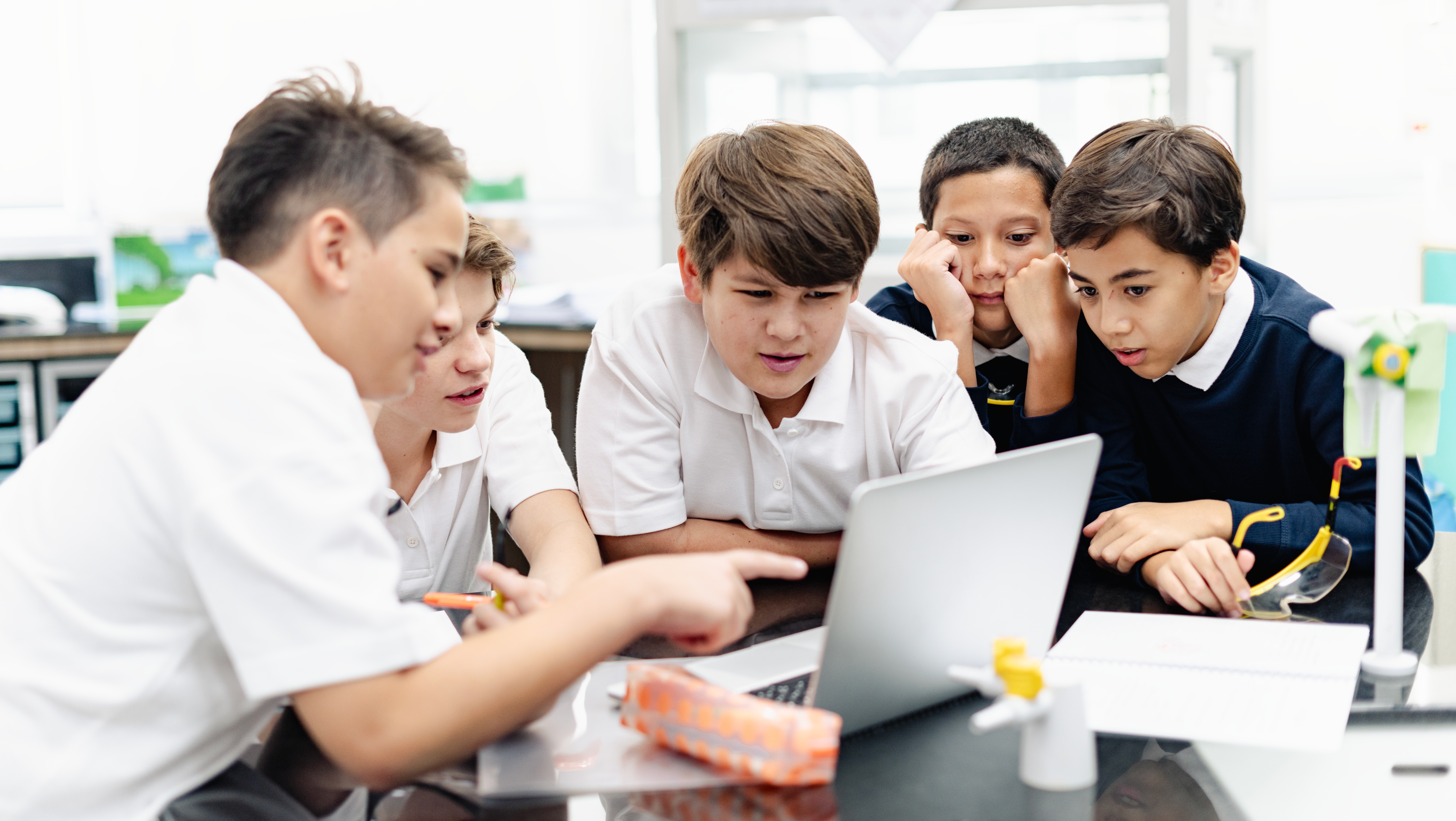 Alamanda K-9 College