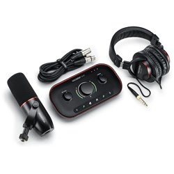 Focusrite Vocaster Two Studio Ultimate Kit