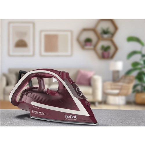 Tefal UltraGliss Anti-Calc Plus Steam Iron