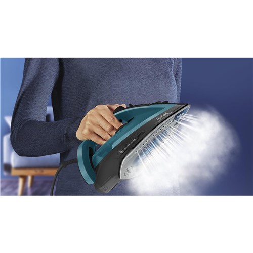 Tefal UltraGlide Anti-Calc Plus Steam Iron