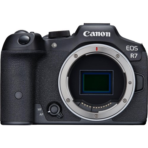 Canon EOS R7 Mirrorless Camera with RFS 18-150STM Lens
