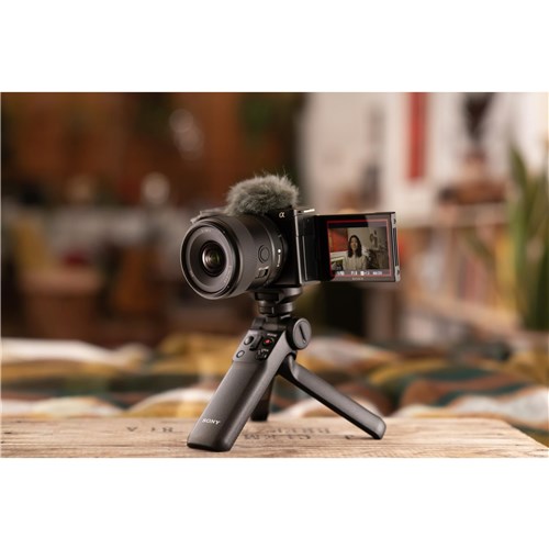 Sony-SEL11F18 11mm F1.8 Camera Lens